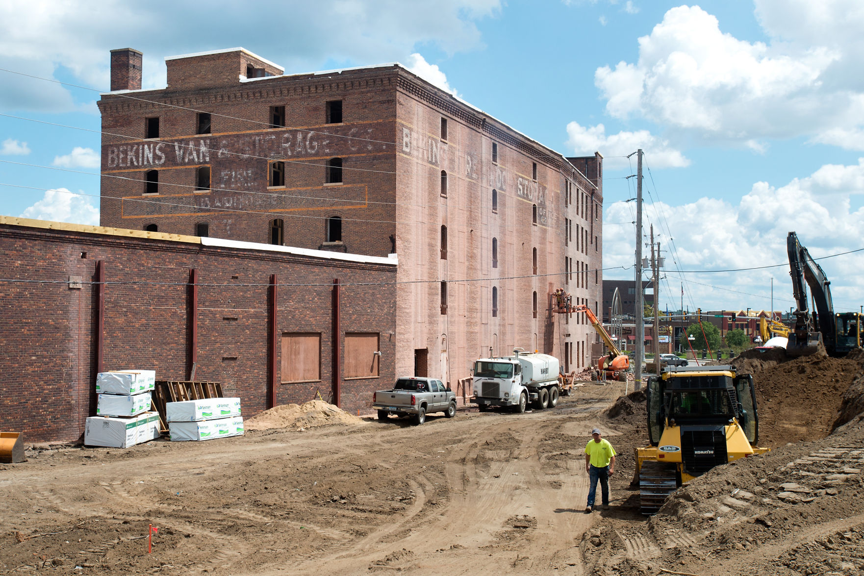 Bekins Building Construction
